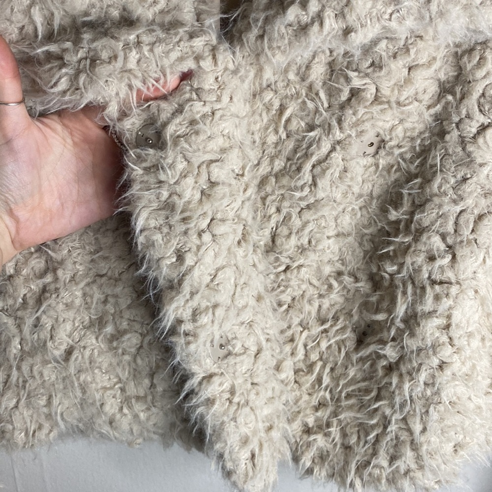 🎈The comfiest Zara cream faux fur jacket! - Picture 9 of 10